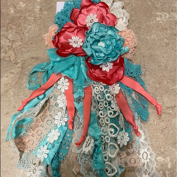 Kimberly Jewel Originals Accessories - Floral Pin!